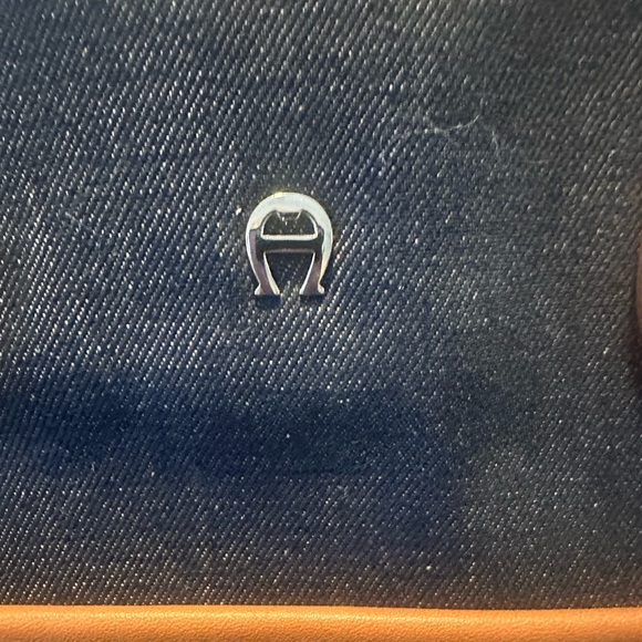 ETIENNE AIGNER bag - Picture 2 of 15